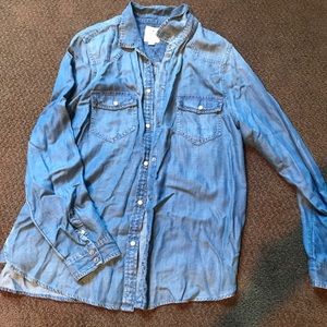 Soft “vintage boyfriend” button down.